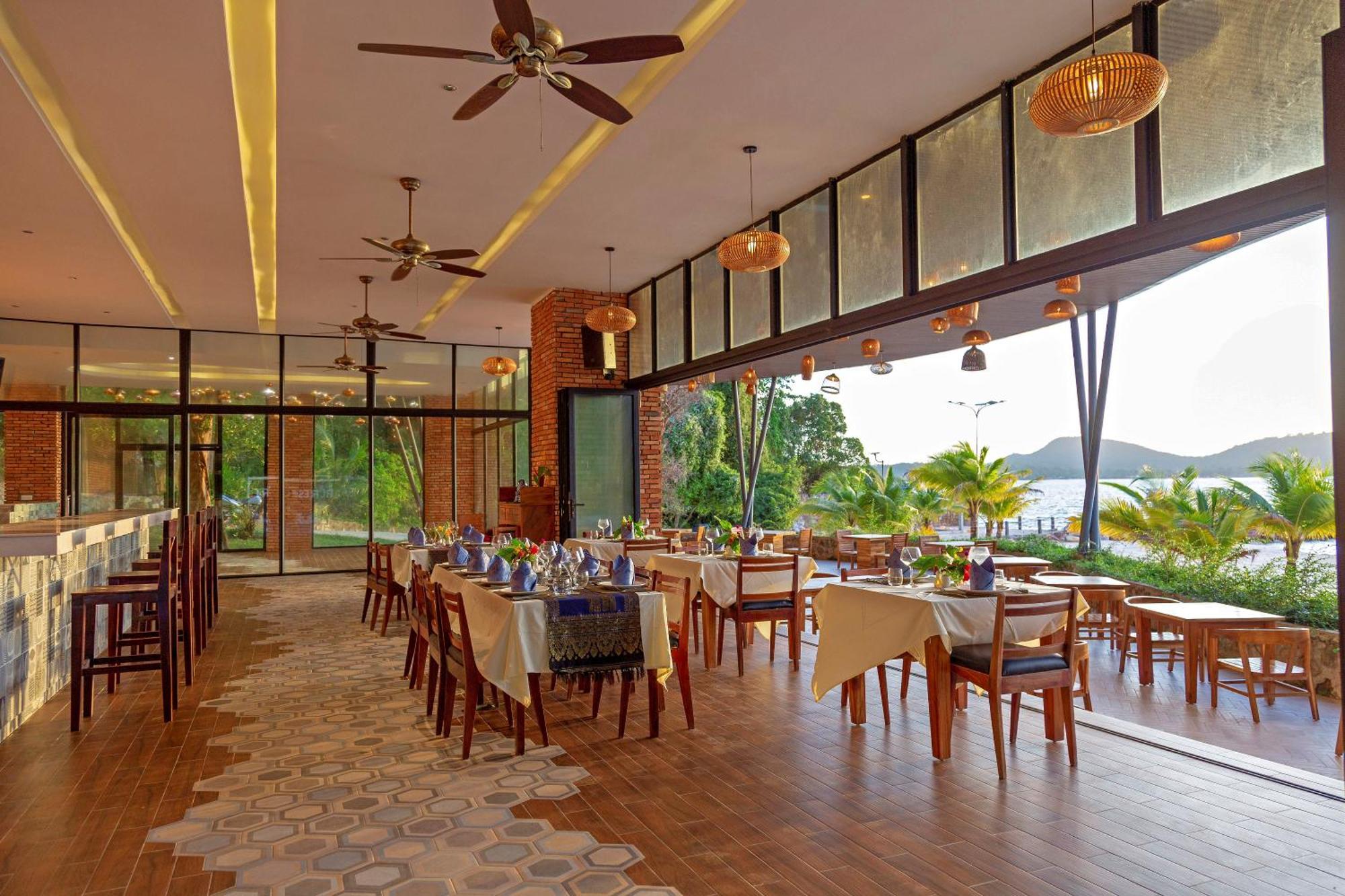 Pearl Beach Resort & Spa Koh Rong Sanloem Zewnętrze zdjęcie